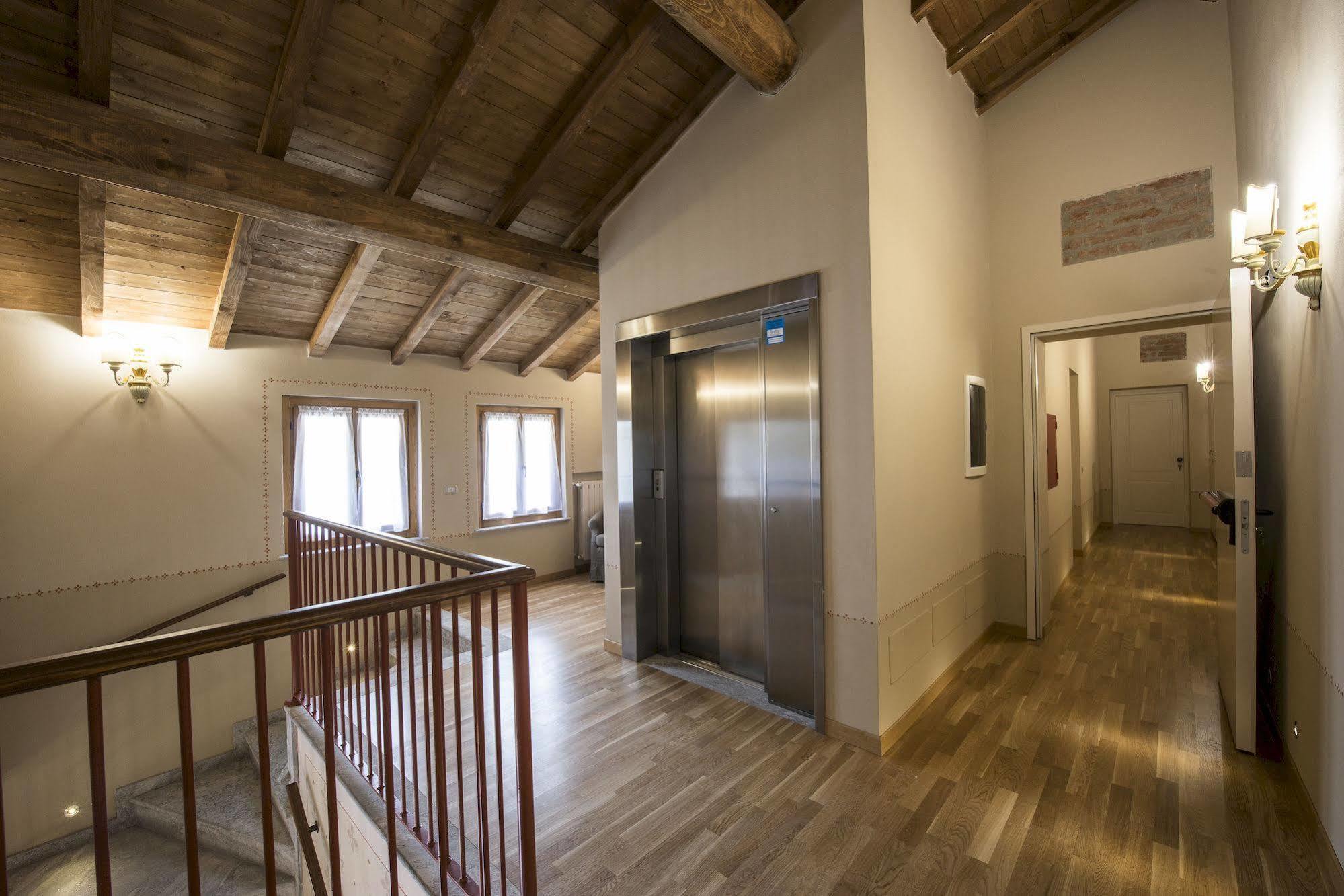 Hotel Sesmones Lodi