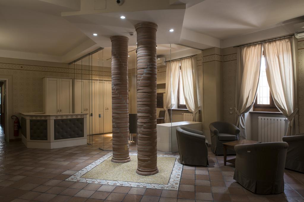 Hotel Sesmones Lodi